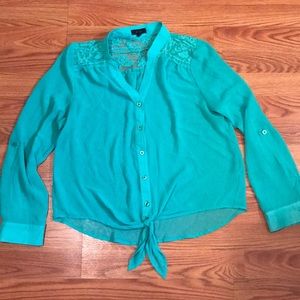 Mine teal shirt
